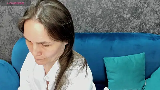 Lillian White online show from March 2025 02:05:02 PM