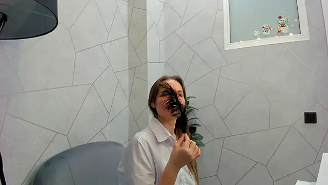 Lillian White online show from March 2025 10:29:02 AM