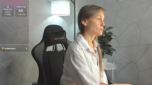 Lillian White online show from September 2025 12:54:01 AM