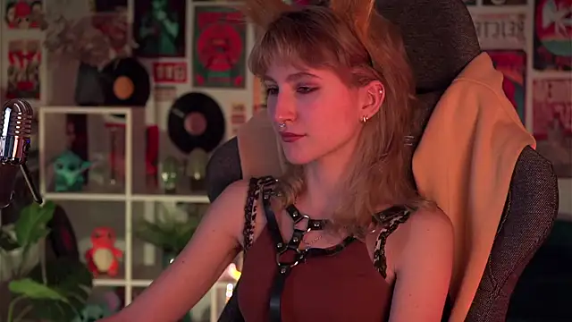 LuxRayi online show from December 2024 06:22:01 AM