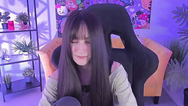 LuxRayi online show from February 2025 09:07:02 PM