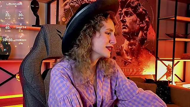 LuxRayi online show from September 2025 06:01:02 PM