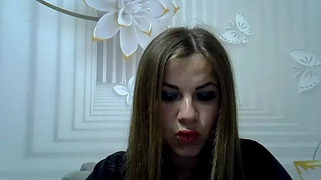 Snapshot of TinaFun4u chatting on May 2026 10:17:02 PM TinaFun4u online show from May 2026 10:17:02 PM