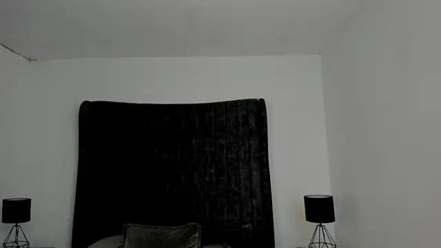 Snapshot of NataGarcia chatting on May 2026 04:35:01 PM NataGarcia online show from May 2026 04:35:01 PM