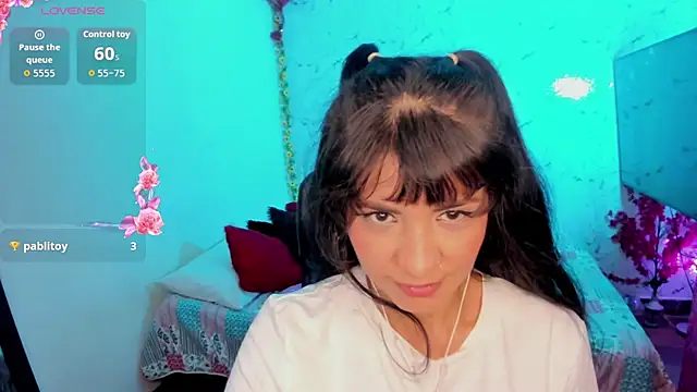 Snapshot of elissa_iris chatting on July 2026 02:05:17 AM elissa iris online show from July 2026 02:05:17 AM