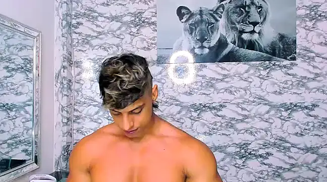 Owen Muzcle online show from January 2025 01:42:02 AM