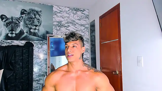 Owen Muzcle online show from February 2025 01:33:01 AM