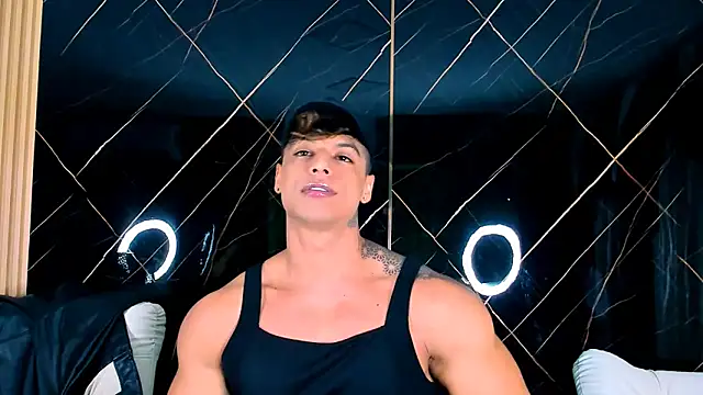 Owen Muzcle online show from October 2025 02:15:01 AM