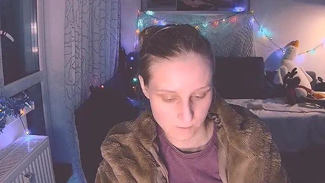 KatiKate online show from December 2024 03:00:02 PM