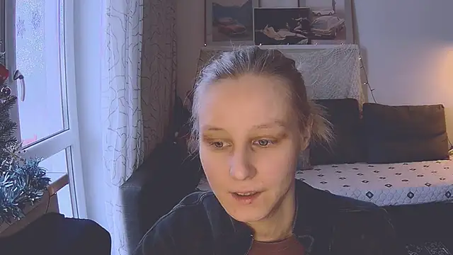 KatiKate online show from January 2025 11:58:02 AM