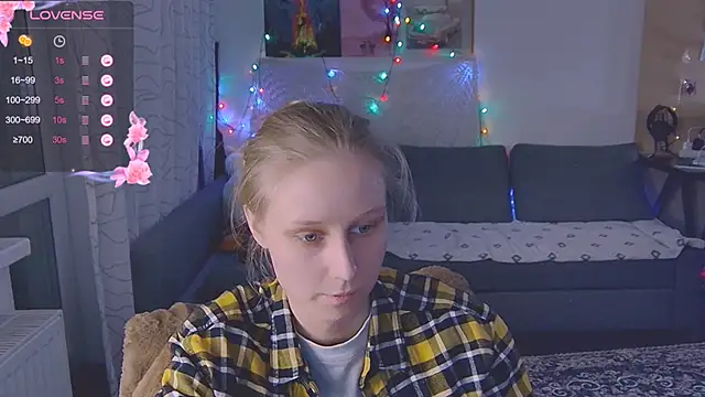 KatiKate online show from March 2025 06:00:02 PM