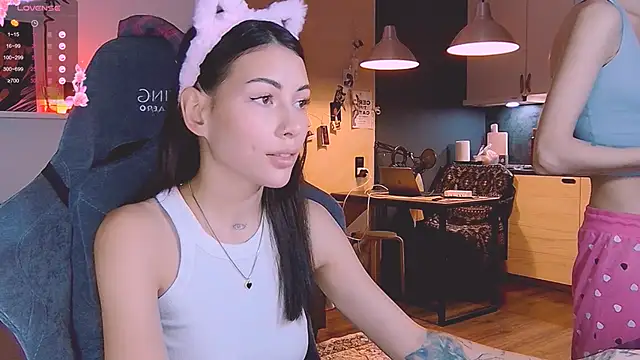 KatiKate online show from October 2025 05:15:02 PM