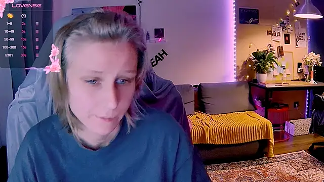 KatiKate online show from November 2025 03:01:02 PM