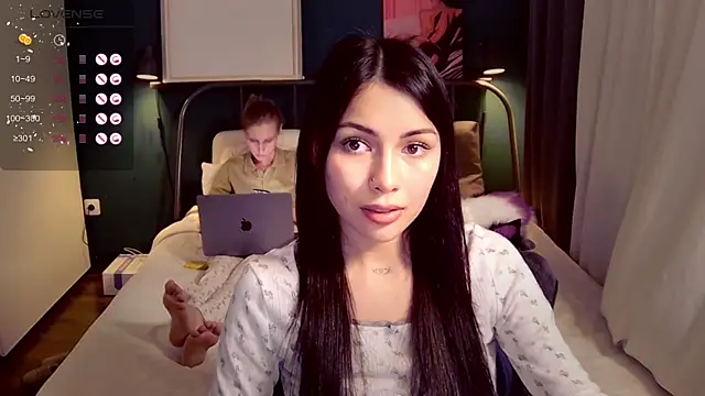 KatiKate online show from April 2026 05:59:01 PM