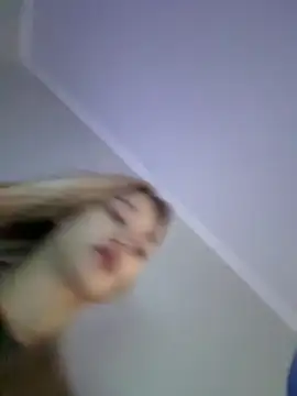 BattyMelody online show from November 2025 12:49:02 PM