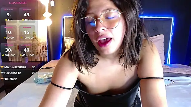 Snapshot of ShyVibes_ chatting on January 2025 10:01:01 PM ShyVibes  online show from January 2025 10:01:01 PM