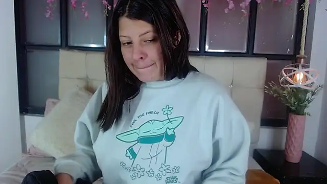 ShyVibes  online show from November 2025 07:34:01 PM