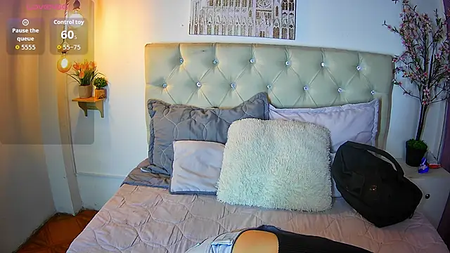 ShyVibes  online show from January 2026 07:34:01 PM