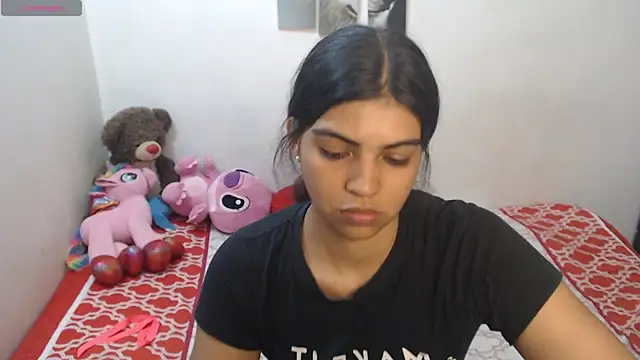 Snapshot of Pocahontas_Princess_ chatting on May 2026 06:13:01 PM Pocahontas Princess online show from May 2026 06:13:01 PM