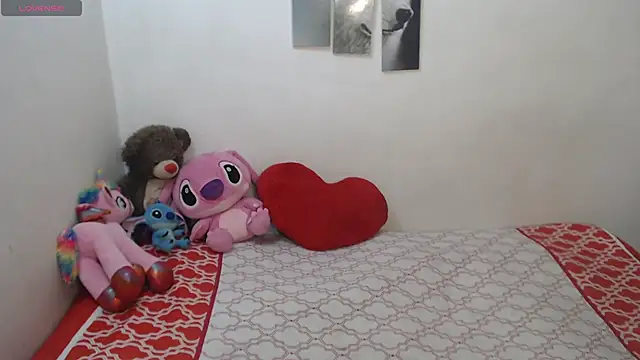 Snapshot of Pocahontas_Princess_ chatting on May 2026 03:06:02 PM Pocahontas Princess online show from May 2026 03:06:02 PM