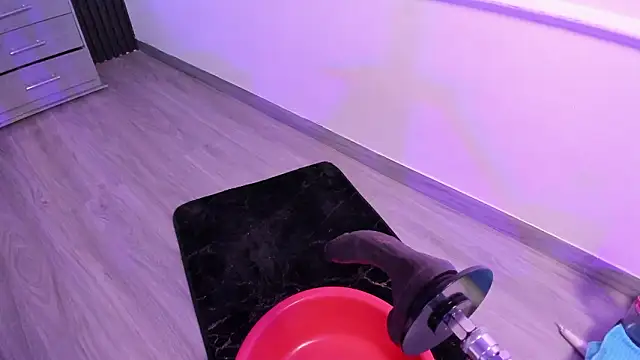 Snapshot of MiiaaMoonroee chatting on February 2026 09:11:02 PM MiiaaMoonroee online show from February 2026 09:11:02 PM