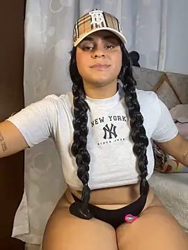 Violetrousse online show from November 2025 08:29:01 PM