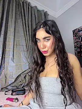 Snapshot of Meryem_Queen chatting on March 2026 01:23:02 AM Meryem Queen online show from March 2026 01:23:02 AM