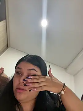 alissonfernandez  online show from February 2025 09:47:02 PM