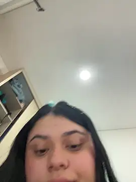 alissonfernandez  online show from March 2025 01:28:02 PM