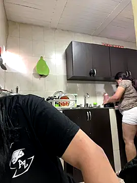 alissonfernandez  online show from September 2025 09:03:02 PM