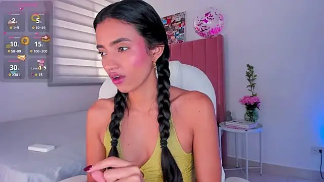 Ninamirley online show from December 2024 01:43:02 PM