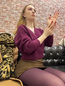  AngelMoon  online show from November 2025 04:06:02 AM