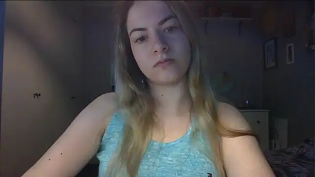 Snapshot of ROSIEx_sweet chatting on April 2026 07:11:01 AM ROSIEx sweet online show from April 2026 07:11:01 AM