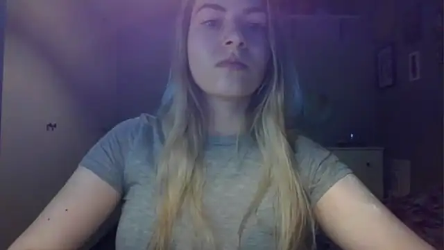 Snapshot of ROSIEx_sweet chatting on April 2026 07:03:02 AM ROSIEx sweet online show from April 2026 07:03:02 AM