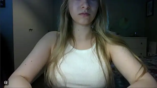 Snapshot of ROSIEx_sweet chatting on May 2026 06:53:01 AM ROSIEx sweet online show from May 2026 06:53:01 AM