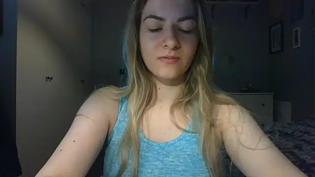 Snapshot of ROSIEx_sweet chatting on May 2026 06:42:02 AM ROSIEx sweet online show from May 2026 06:42:02 AM