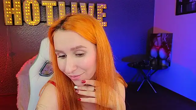 Snapshot of AliceBYKiss chatting on January 2025 09:37:02 AM AliceBYKiss online show from January 2025 09:37:02 AM