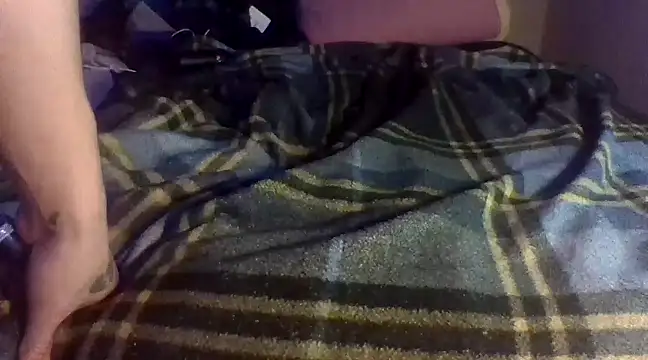 Snapshot of ATwinkie chatting on February 2025 10:17:02 AM ATwinkie online show from February 2025 10:17:02 AM