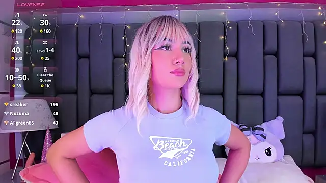 MadissonRey online show from December 2024 04:21:01 PM