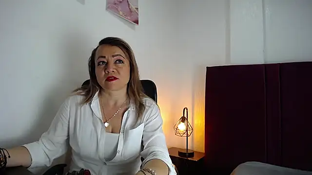 Snapshot of Lupiita223 chatting on February 2025 12:45:02 PM Lupiita223 online show from February 2025 12:45:02 PM