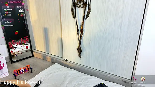 cutehanna1 online show from October 2025 07:59:01 PM