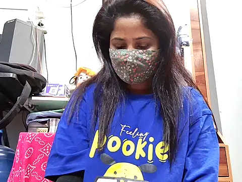 samosa73 online show from February 2026 05:55:02 PM