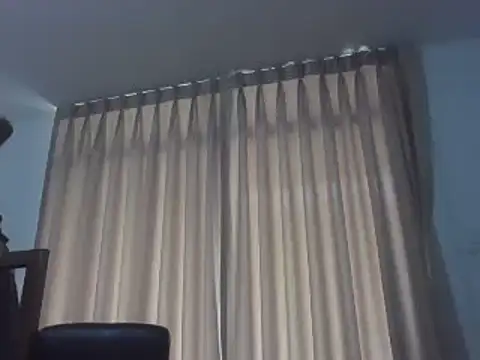 estudiante69 online show from December 2024 09:44:01 PM