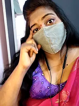 RomeoJuliet345 online show from February 2026 12:44:02 PM