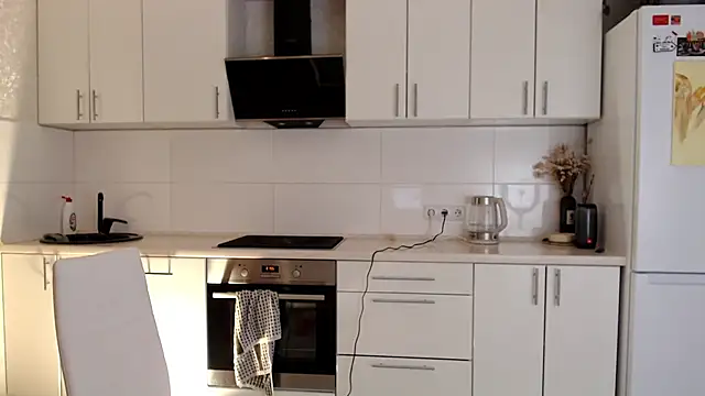 KissMyVibe online show from October 2025 05:23:02 PM