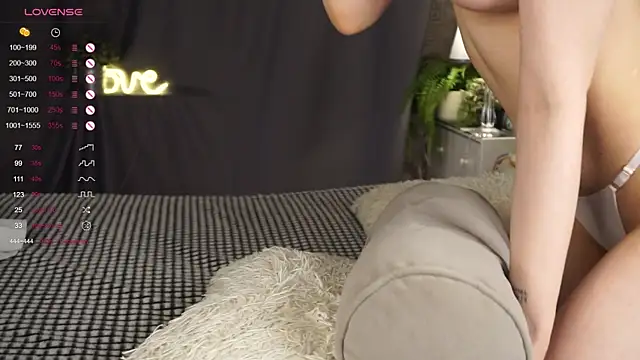 Snapshot of DorisHalsted chatting on December 2024 02:16:01 AM DorisHalsted online show from December 2024 02:16:01 AM