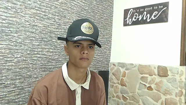 Snapshot of Billy_zander chatting on January 2025 01:13:01 PM Billy zander online show from January 2025 01:13:01 PM