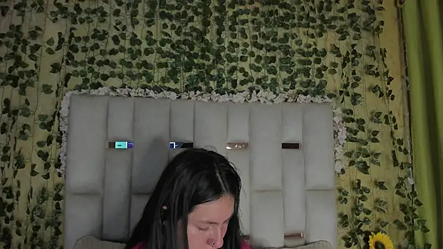 jenifer  power10 online show from March 2025 12:18:02 PM