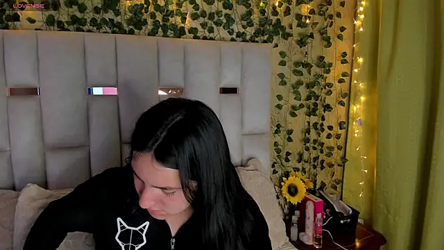 jenifer  power10 online show from March 2025 01:52:02 PM