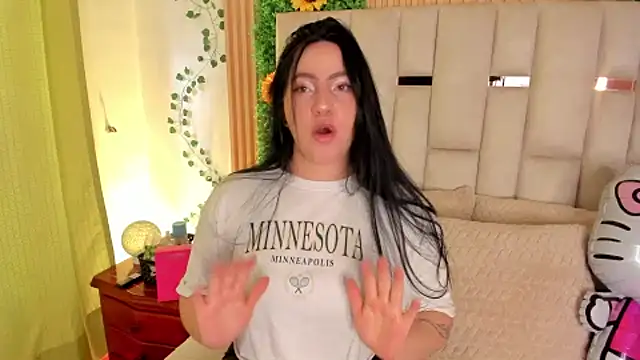 jenifer  power10 online show from October 2025 08:06:02 PM